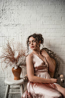 Vestido tubinho off-white e marrom
