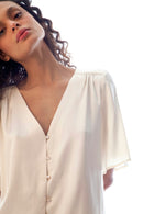 Blusa branca romântica