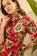 Vestido midi com estampa floral vermelha