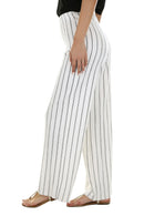 Calça de alfaiataria branca com risca de giz